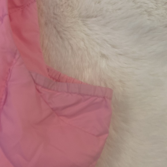 Add down vest - Picture 10 of 11